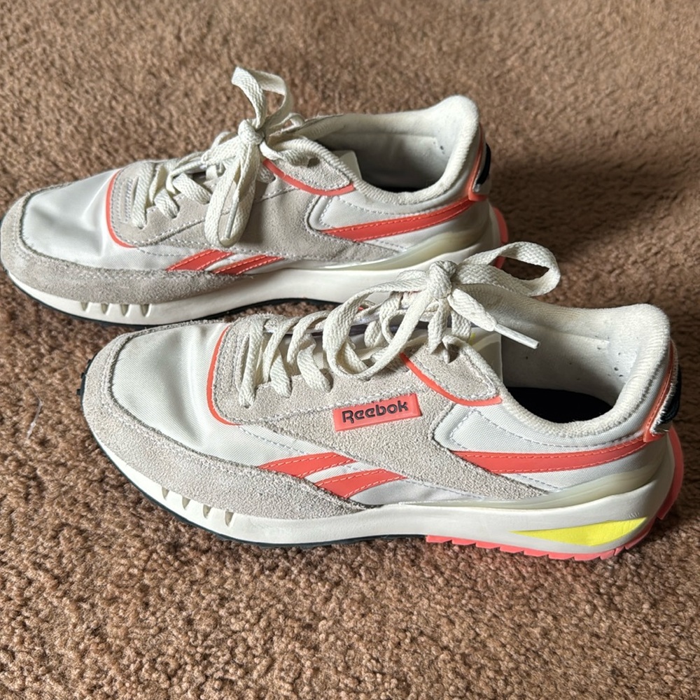 Reebok tennis shoes